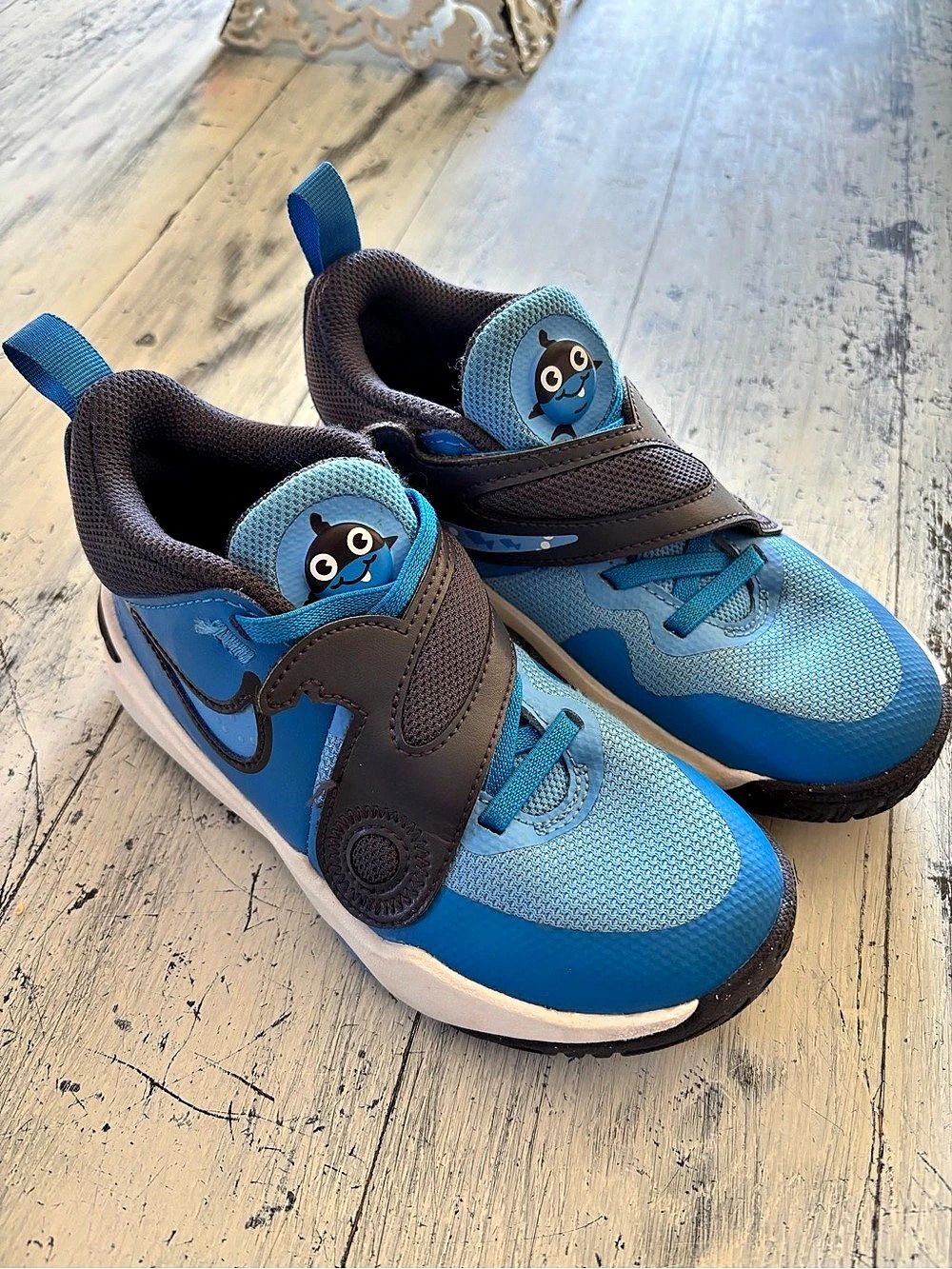 Nike Team Hustle D 11 Kids Blue & Black Sneakers
